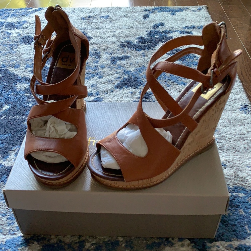 EUC DV Dolce Vita strappy wedge sandals